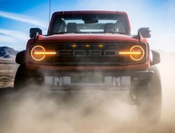 «Свыше 400 л.с.»: представлен самый мощный Ford Bronco Raptor