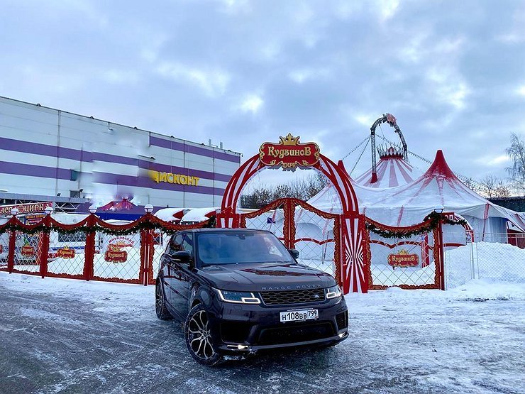 «Толстовку» на пиджак: тест-драйв Range Rover Sport 2022 модельного года