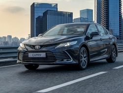 ТОП-5 самых продаваемых семейных седанов на российском рынке