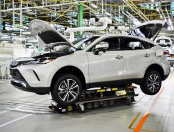 Toyota закрывает заводы из-за вспышки коронавируса