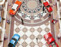 В Москве открылась выставка ретро-каров по мотивам коллекции Hot Wheels