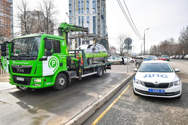 В Москве резко выросло число штрафов за нарушение правил парковки. И вот почему