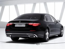 В России начали продавать «упрощенный» Mercedes-Maybach S 450