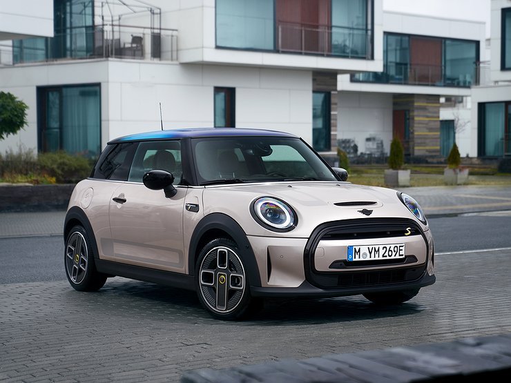 В России открыли прием заявок на электрический MINI Cooper SE