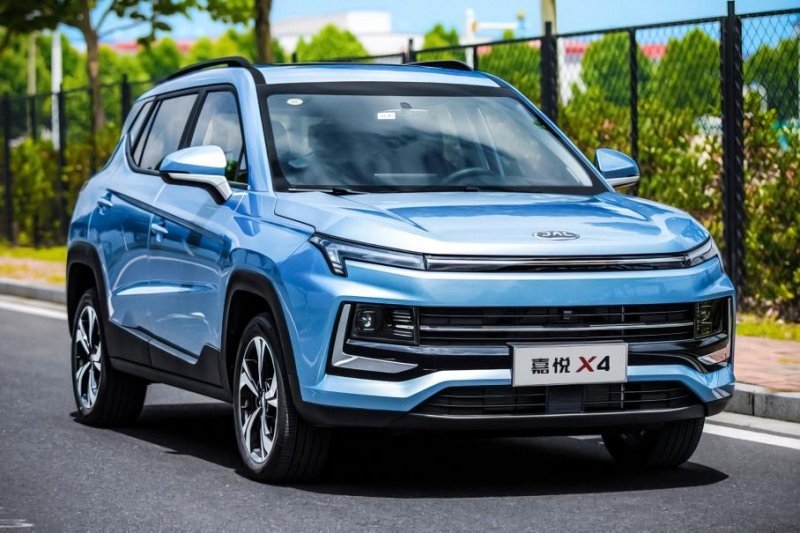 В России появится китайский кроссовер JAC S4 казахстанской сборки