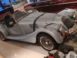 В России продают редкий британский спорткар Morgan Roadster. Очень дорого