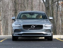 Volvo будет выпускать больше кроссоверов, но не откажется от универсалов