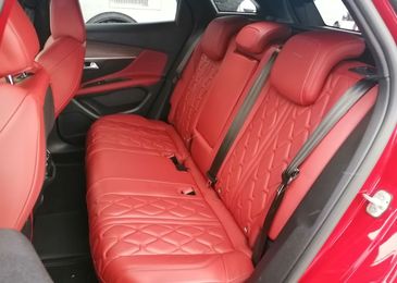 Все не как у людей: тест-драйв обновленного Peugeot 3008