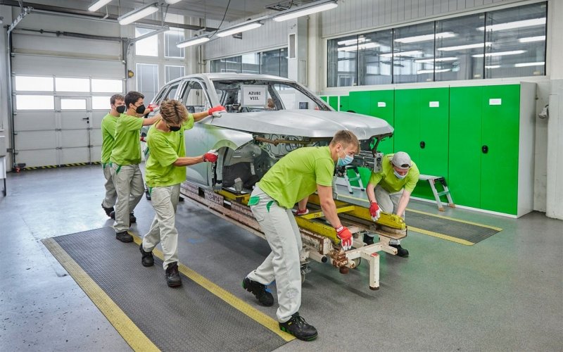 
            Skoda рассказала о новом кроссовере Afriq с полным приводом от Octavia
        