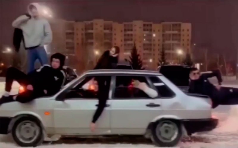 
            В ГИБДД рассказали, как следят за нарушениями по соцсетям водителей
        