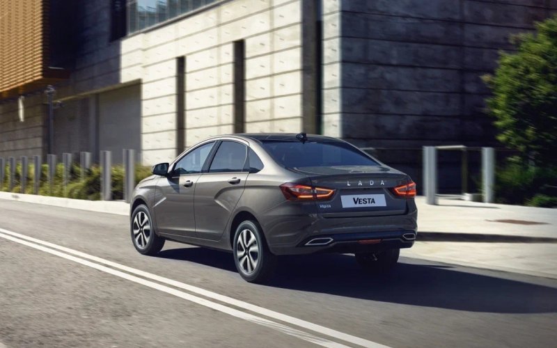 
            АвтоВАЗ назвал сроки появления обновленной Lada Vesta Sport
        