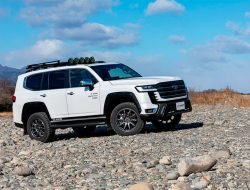 Новый Toyota Land Cruiser 300 получил версию для тяжелого бездорожья