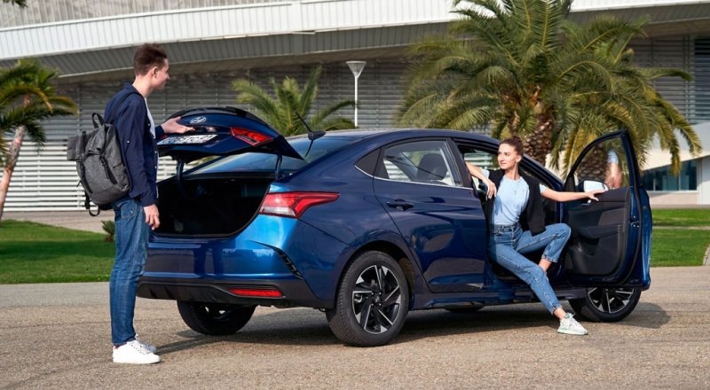 
            Что, если не «Веста»? 5 конкурентов новой Lada Vesta
        
