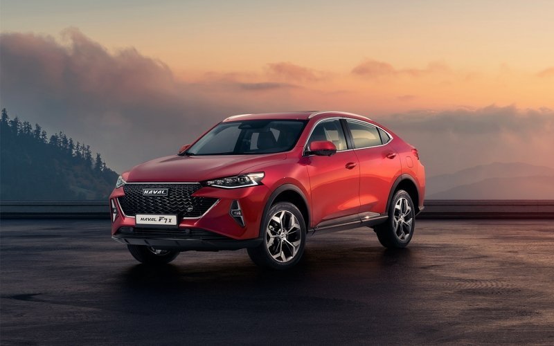 
            Haval рассказал об обновленных кроссоверах F7 и F7x для России
        