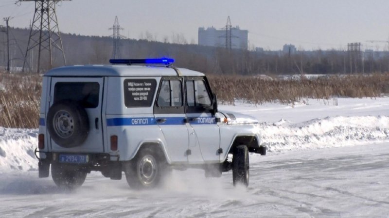 
            За ледовый дрифт наказывать не будут (но только в одном месте)
        