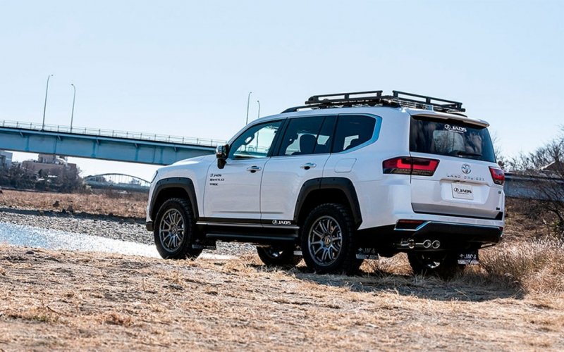 
            Новый Toyota Land Cruiser 300 получил версию для тяжелого бездорожья
        