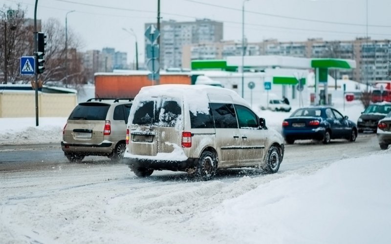 
            5 неочевидных «зимних» нарушений ПДД: за что оштрафуют водителя?
        
