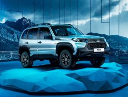 АвтоВАЗ назвал цены на новую «очень черную» версию Lada Niva Travel