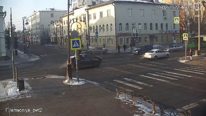 
            Дерзкий тиктокер на Lada Priora завяжет с гонками. Его поймала ГИБДД
        
