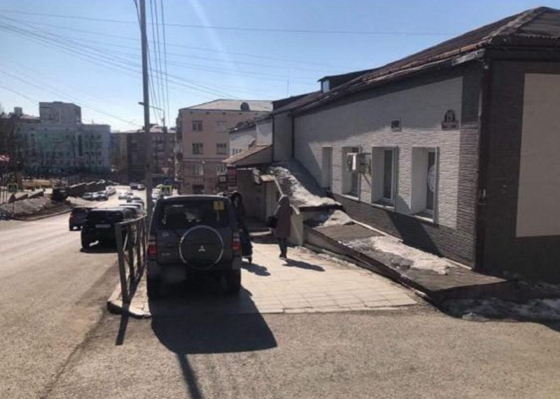 
            В ГИБДД ищут водителей-нарушителей по постам в пабликах
        