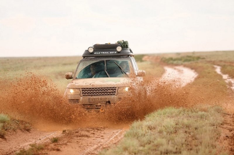 
            Прощаемся с четвертым Range Rover. 5 главных фактов о внедорожнике
        