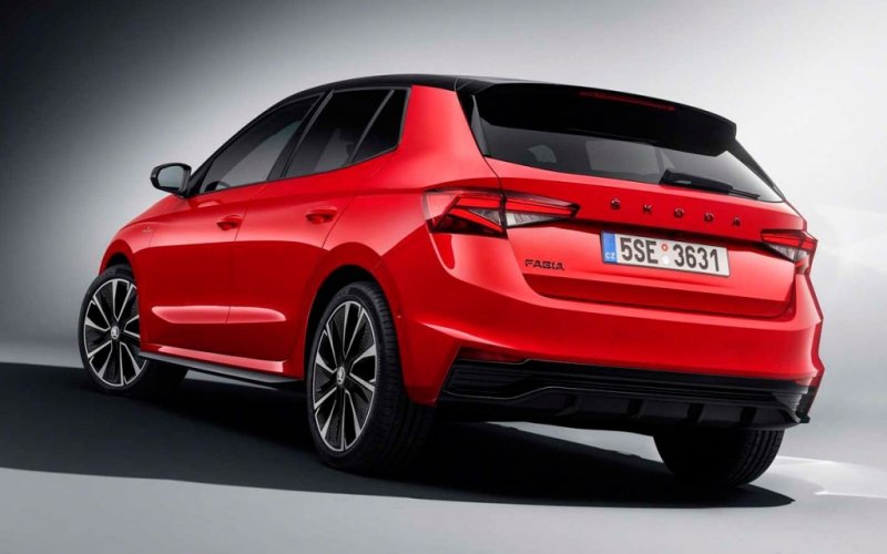 
            Новая Skoda Fabia получила флагманскую версию Monte Carlo
        