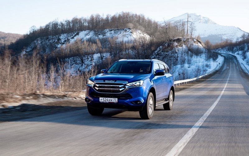 
            Вдруг, откуда ни возьмись. Тест-драйв Isuzu Mu-X
        