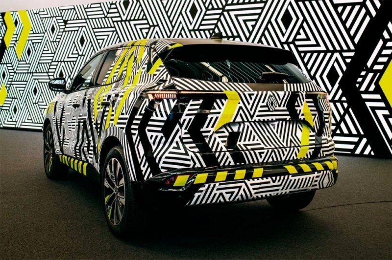 
            Renault показала прототип нового кроссовера на базе Nissan Qashqai
        