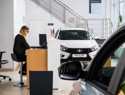 АвтоВАЗ готовит новое повышение цен на Lada