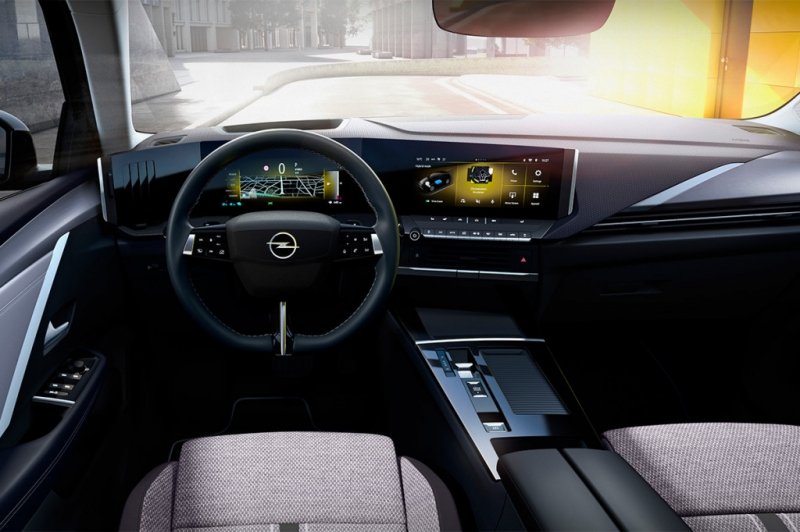 
            Opel начал производство новой Astra. Модель привезут в Россию в 2022 году
        