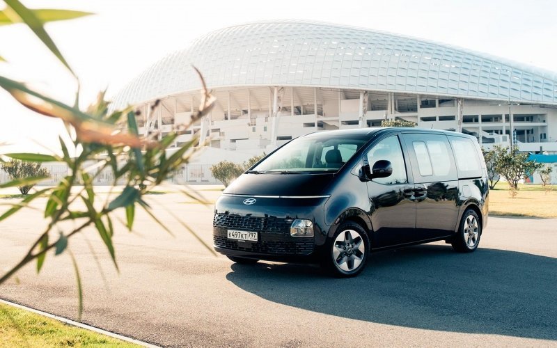 
            Hyundai объявила цены на новую Staria для России
        