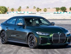 BMW оценила в рублях бензиновые 4-Series Gran Coupe