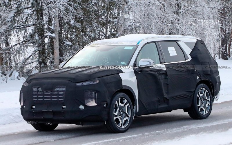 
            Обновленный Hyundai Palisade впервые замечен на тестах. Фото
        