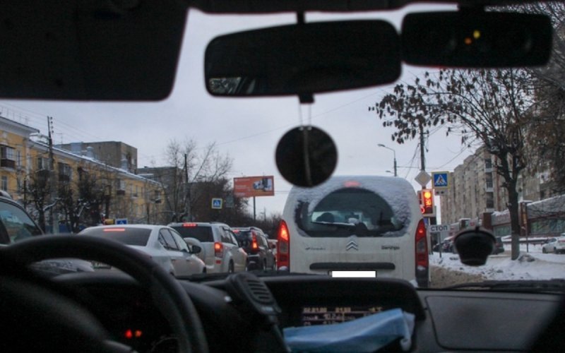 
            Как в ГИБДД используют скрытое наблюдение на дороге (штрафуют внезапно)
        