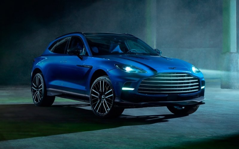 
            Aston Martin представил самый мощный и быстрый в мире кроссовер
        