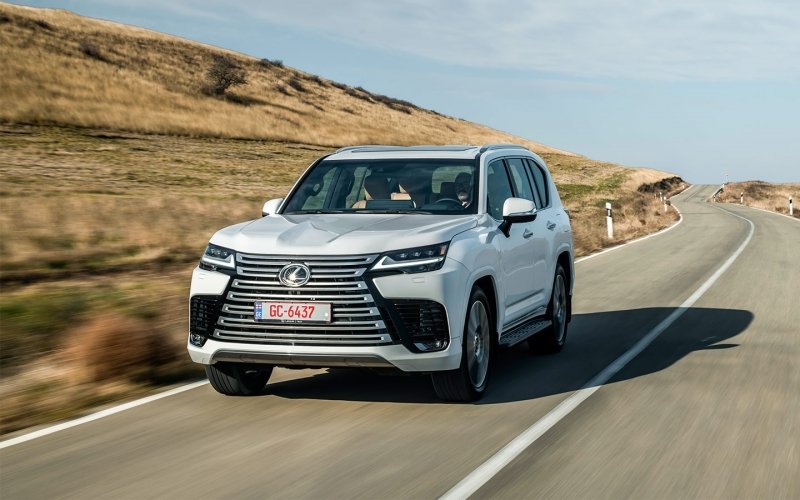 
            Lexus назвал стоимость внедорожника LX нового поколения
        