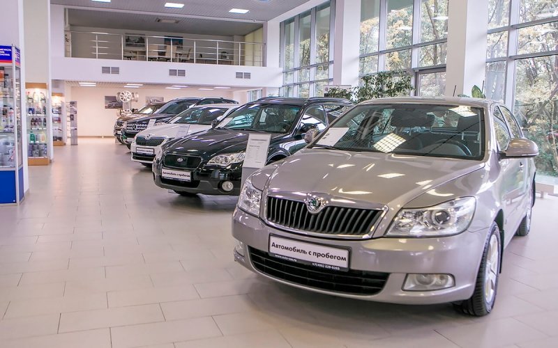 
            В России подержанные автомобили подорожали на 60%. Что нужно знать
        