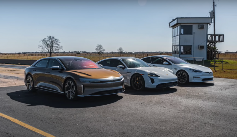 Электромобили Porsche, Tesla и Lucid сразились в дрэг-рейсинге