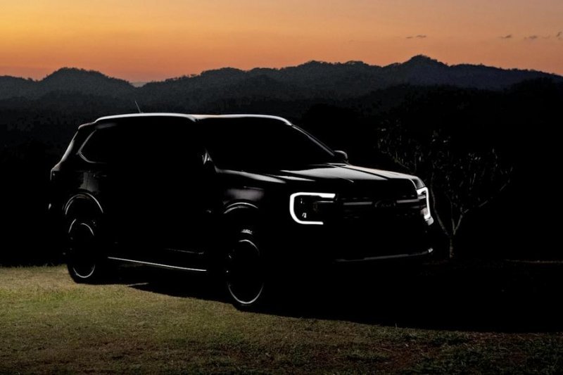Электроседан Mercedes-AMG EQE, быстрейший в мире внедорожник и абсолютно новый Jeep: главное за неделю