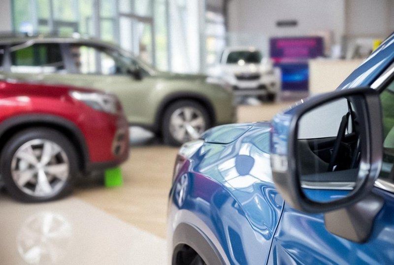 Иностранные компании массово отказываются от поставок автомобилей в Россию