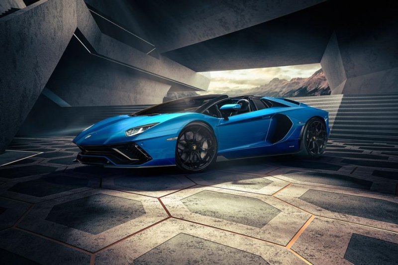 Lamborghini может возобновить выпуск Aventador после пожара на грузовом корабле