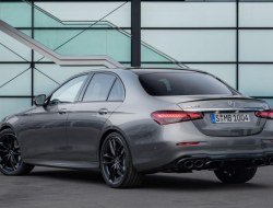 Mercedes-Benz перестал принимать заказы на седан E-Class