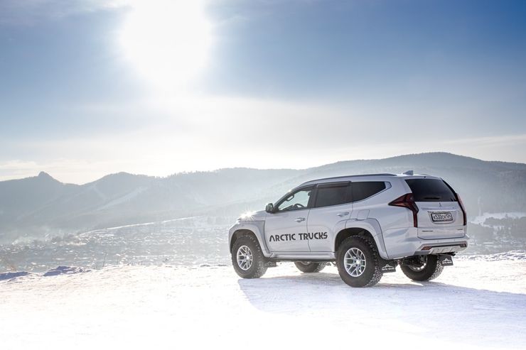 Mitsubishi Pajero Sport снарядили для экстремального бездорожья