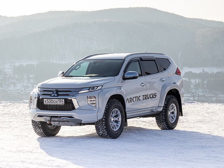 Mitsubishi Pajero Sport снарядили для экстремального бездорожья