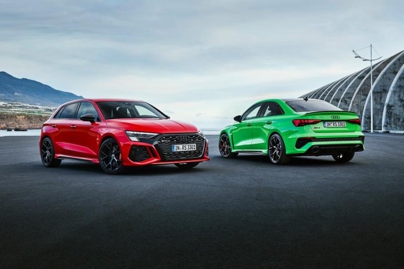 Объявлены рублевые цены на новые Audi RS 3 и RS 3 Sportback