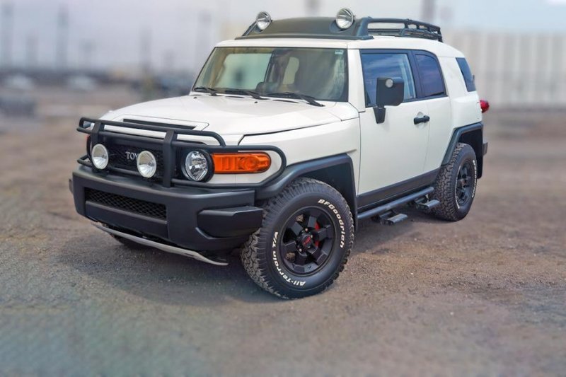 Посмотрите на новый 14-летний Toyota FJ Cruiser, который продают дороже нового Land Cruiser