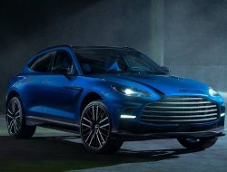 Самый мощный кроссовер Aston Martin DBX707 представлен официально