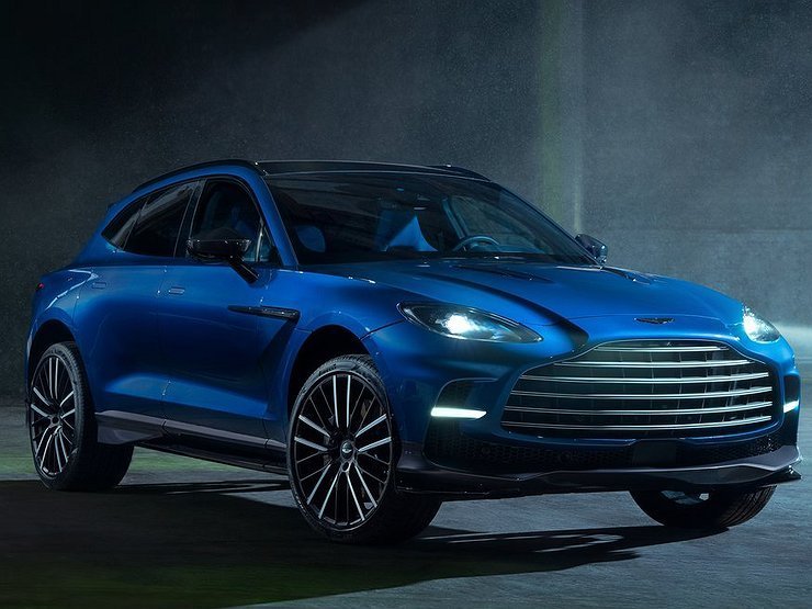 Самый мощный кроссовер Aston Martin DBX707 представлен официально