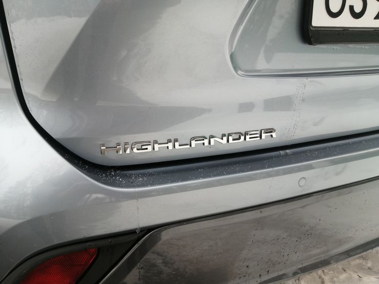 Теплое местечко: тест-драйв обновленного Toyota Highlander