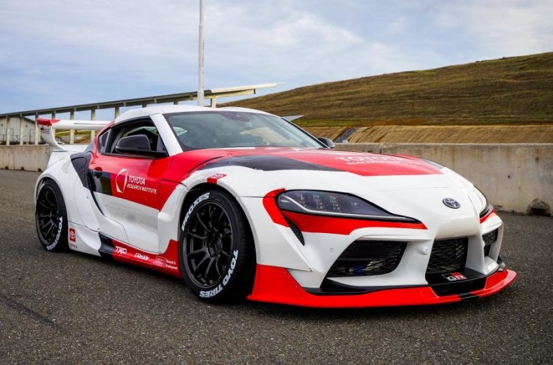 Toyota построила беспилотную Supra для дрифта